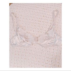 (Vanity Fair) Vintage Lace Bra